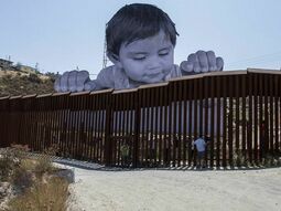 Vorschaubild The great wall of mexico and the united sates