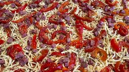 Vorschaubild Weihnachtsmarkt, Pizza Salami